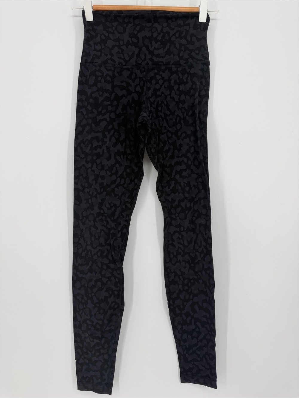 Lululemon Align Pant 28” Size 4 Formation Camo Deep Coal Multi Leggings